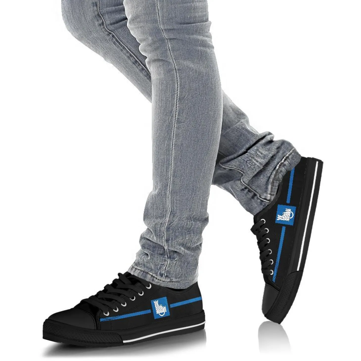 sneakers__saanebezirk__da_3.webp Sneakers - Saanebezirk - Damengrößen