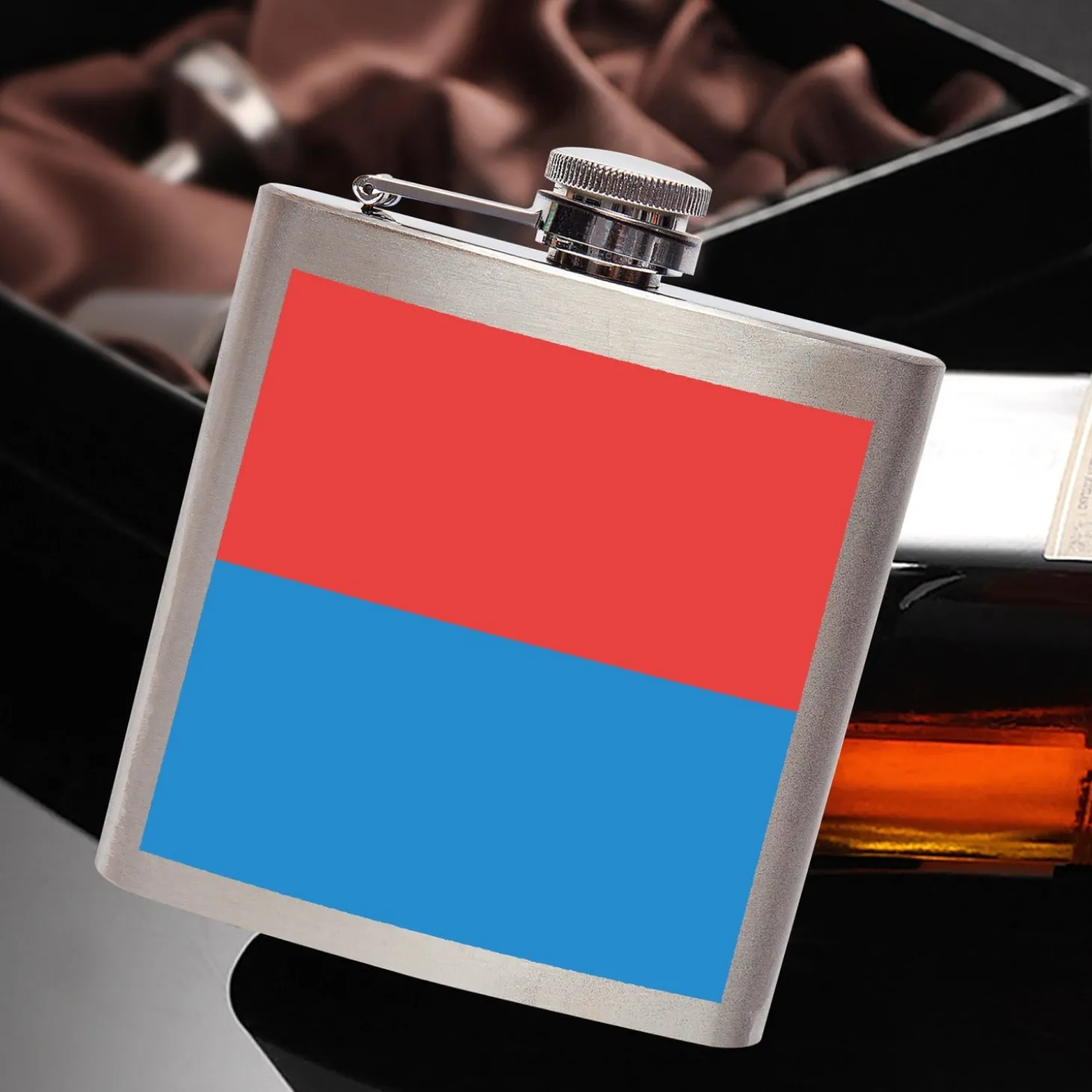 tessiner_taschenflasche_a_3.webp Tessiner Taschenflasche aus Edelstahl